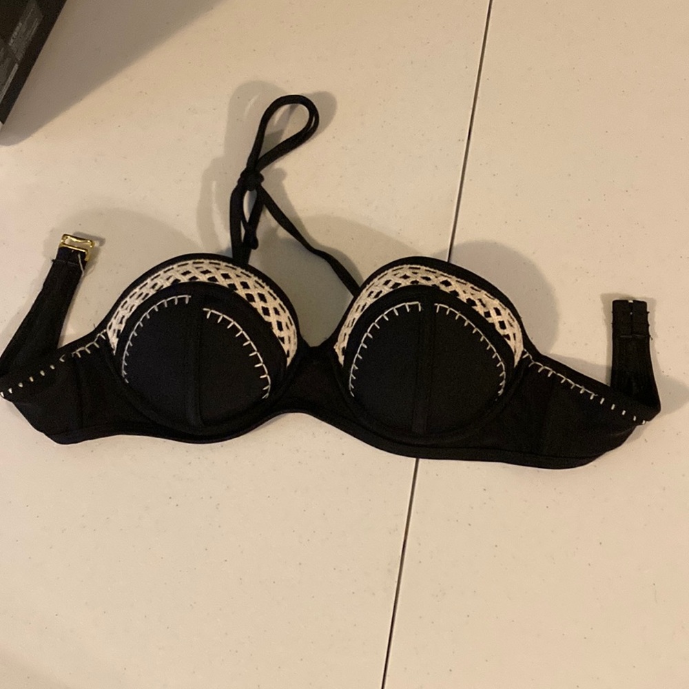 Bikini top